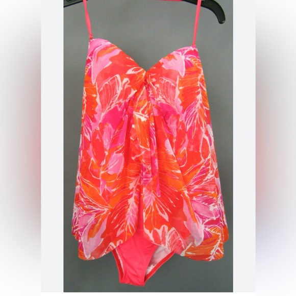 Ralph Lauren Pink Garment with Red Trim - Picture 1 of 7